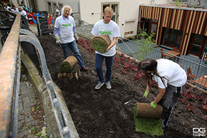 2016 07 07 wiesbaden engagiert 2016 projekt riederbergschule foto detlef gottwald rasen web