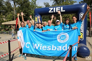 2016 09 14 25 stunden lauf Gruppe im Ziel